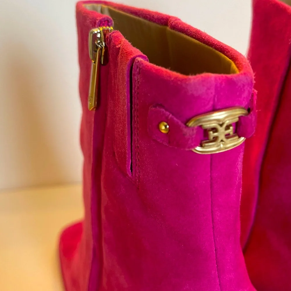 NIB SAM EDELMAN IRIE SQUARE TOE BRIGHT DAHLIA SUEDE ANKLE BOOTIE WOMENS 8.5 WIDE - Picture 12 of 15